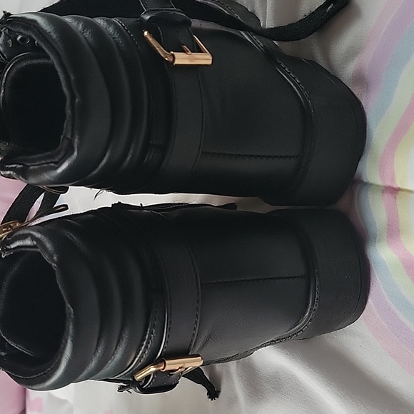 Black Tahari boots, GUC🎉🖤🎊 - Picture 12 of 14